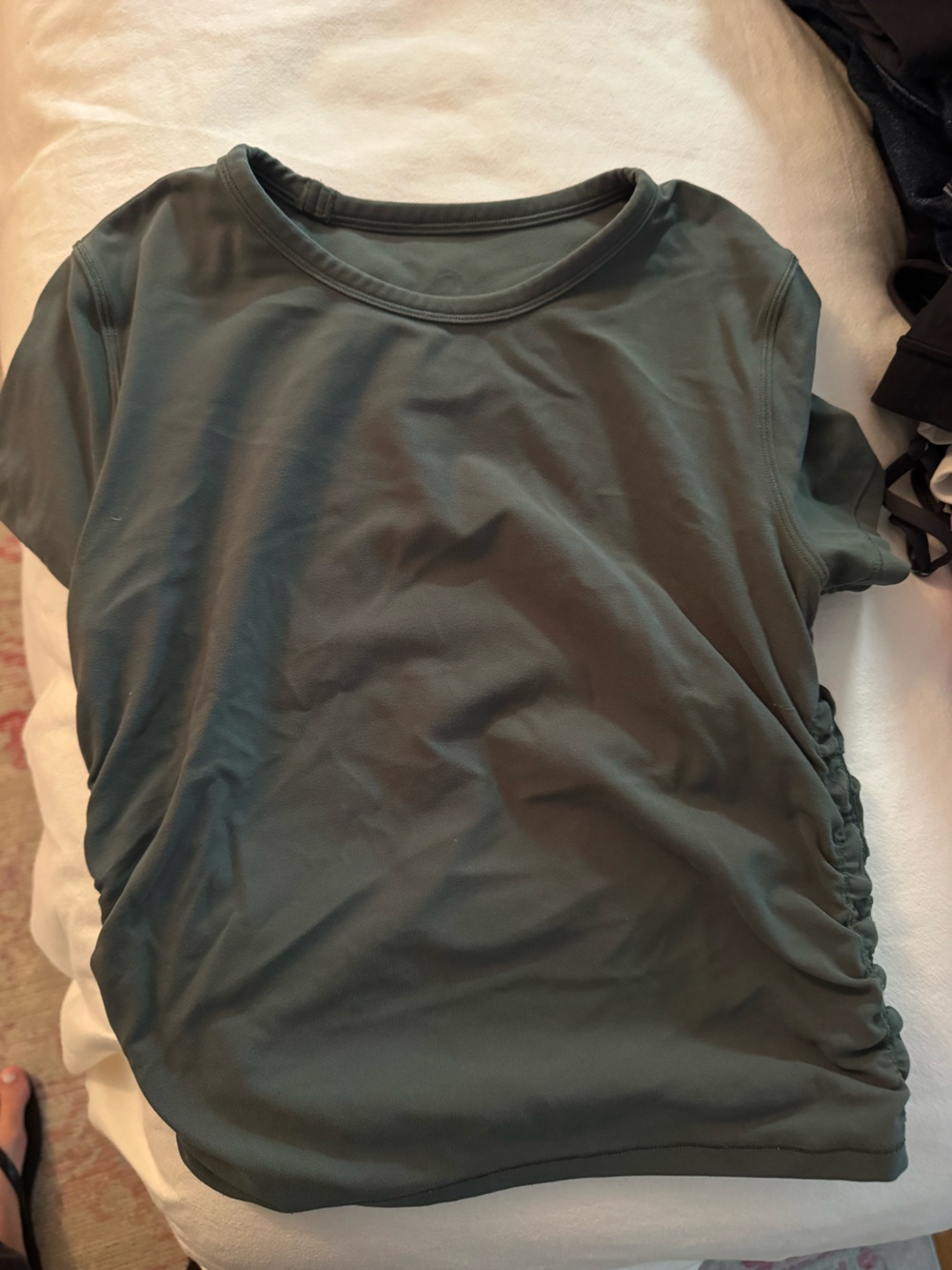 lululemon athletica Short Sleeve Tee in Deep Green
